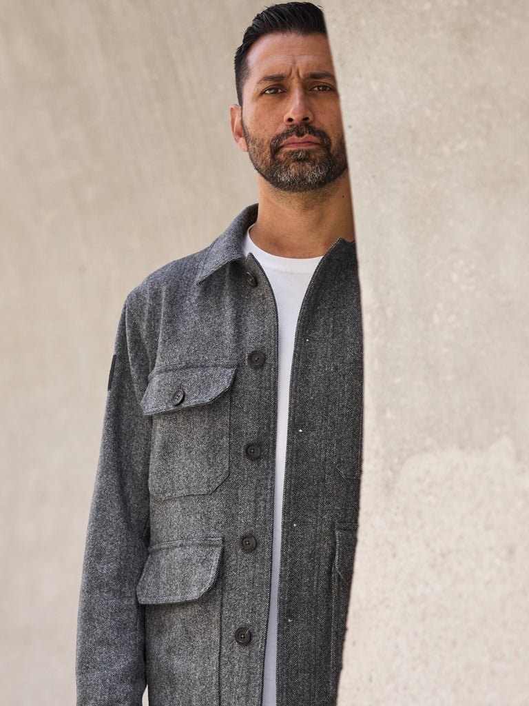 Prav is 6ft, has a 41” chest and wears a Large